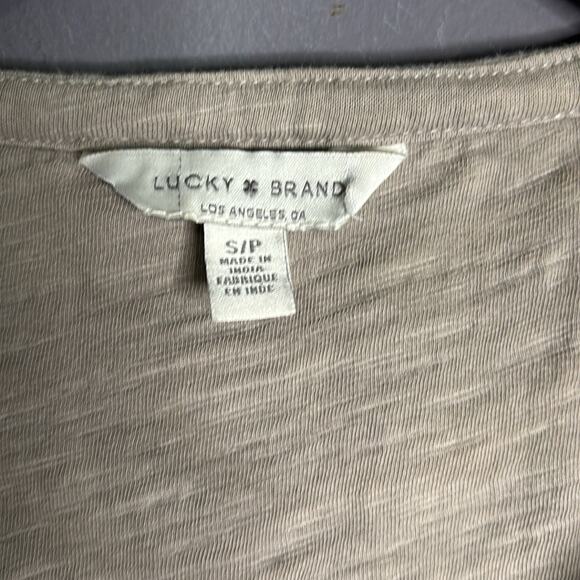 Lucky Brand Gray Top With Embroidered and Button Detail Size Small Petite - Picture 2 of 7